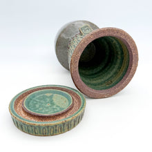 Load image into Gallery viewer, Doug Peltzman, &quot;Pedestal Jar”, #4